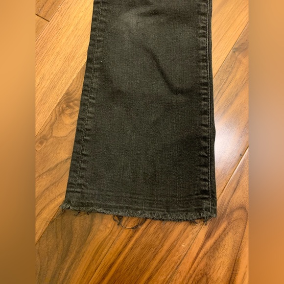 Grey AG jeans, size 25, ankle length, frayed hems, mid-rise, stretchy - Picture 4 of 5